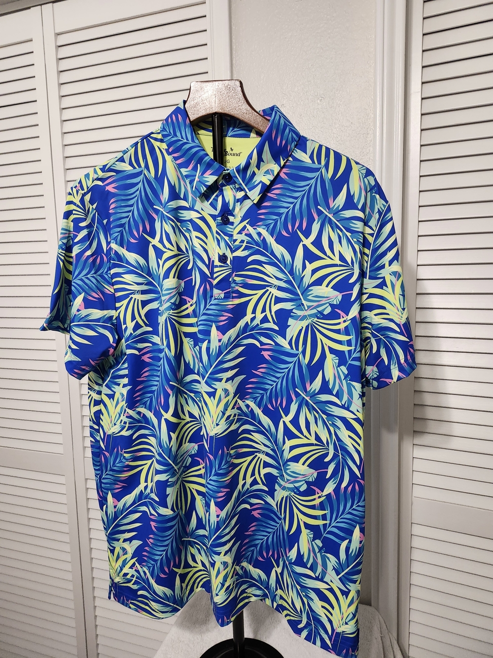 Men's Short-Sleeve Tropical Leaf Polo in Blue
